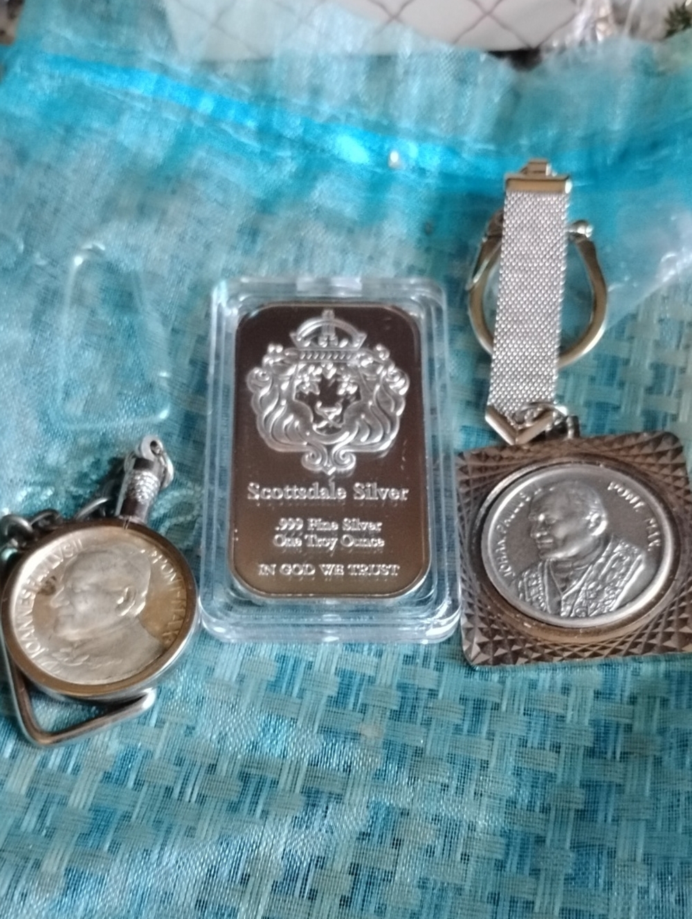 Silver Billion Plate Bar Ounce & Pair Brilliant Religious Metal Coins/Medallion